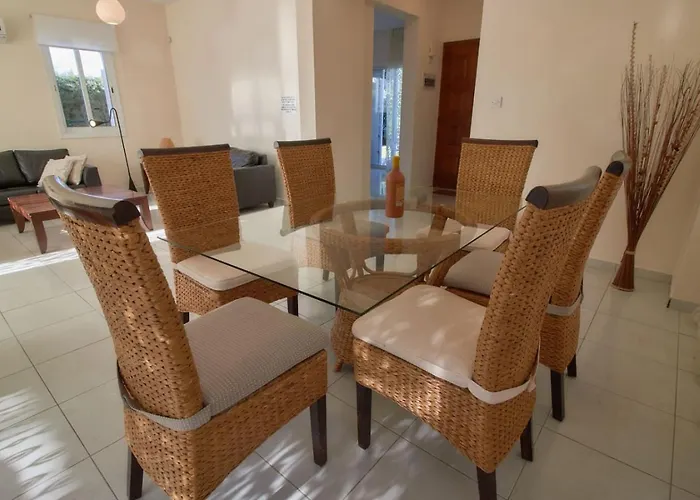 Persifonia - 3br Family Retreat Near Coral Bay